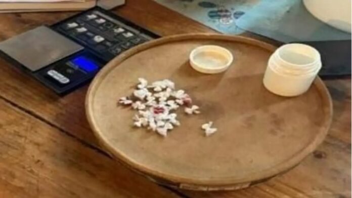 Allanamiento en Corrientes: secuestran cocaína y detienen a dos hombres