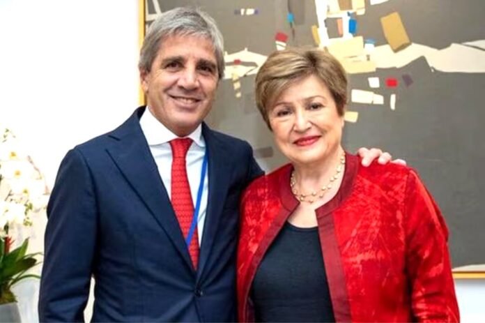 Caputo dio nuevos detalles sobre los fondos garantizados con organismos multilaterales y destacó el respaldo del FMI