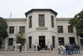 Explosión de un experimento químico provocó evacuación y docentes internados