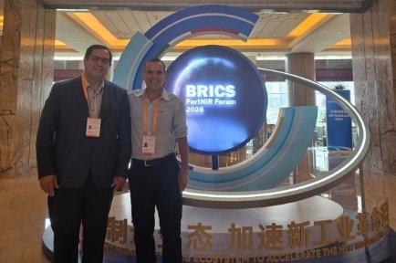 En China, el intendente Vallejos gestiona el puente interprovincial con Goya