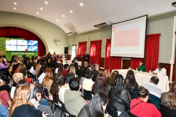 Enfermeros de toda la provincia se capacitaron en avances tecnológicos y celebraron su día