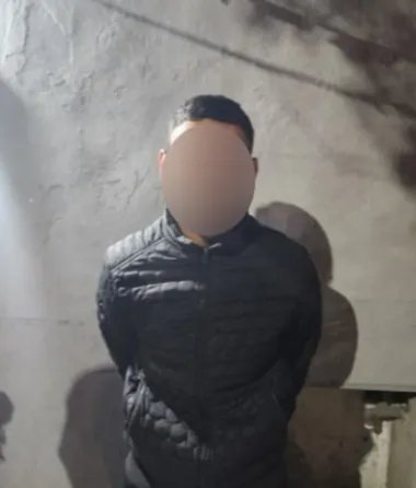 Robó un celular y cuando se lo detuvo constataron que tenía cinco condenas y 16 antecedentes