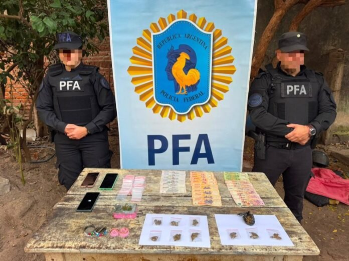 La Policía Federal Argentina desarticula un kiosco narco y detiene a una persona en Goya