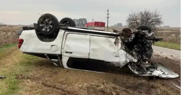 Tragedia en Santa Fe: cuatro personas murieron tras un choque entre un auto y una camioneta